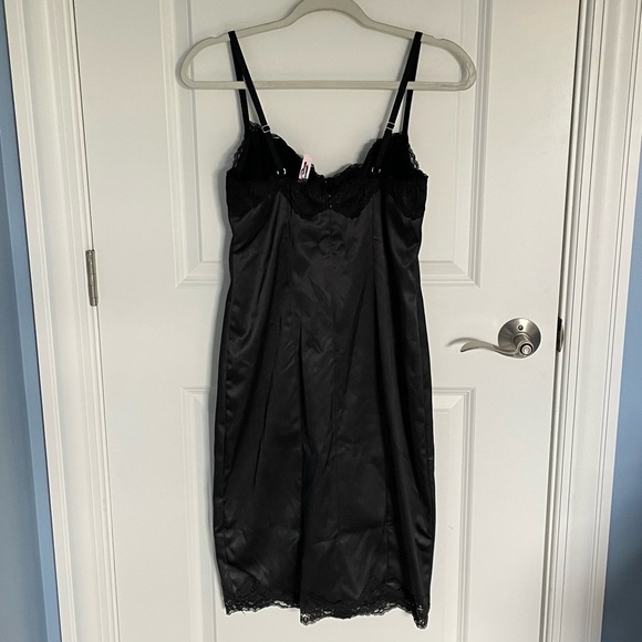 New! Victoria’s Secret wicked satin lace trim midi dress black 47420 - Picture 6 of 13